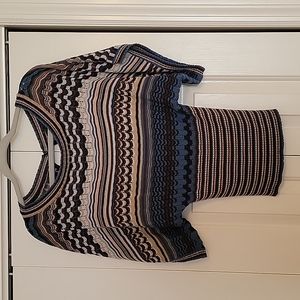 Multicolored short sleeve lightweight sweater, sz S